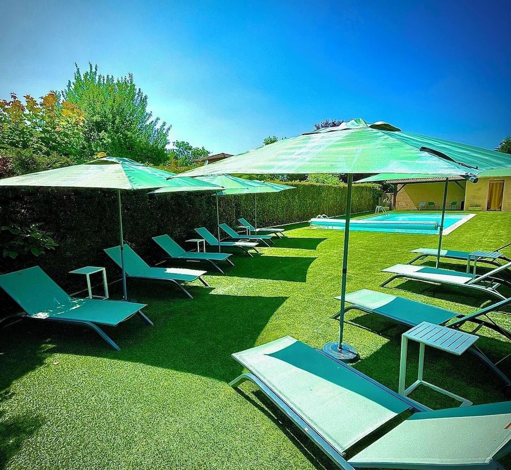 Hôtel Restaurant Le Mont Brouilly 2 estrelas em Quincié-en-Beaujolais