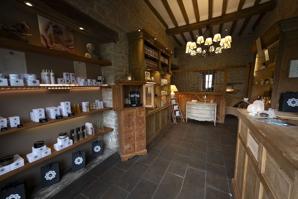 Au Domaine de la Pommeraye & Spa 2