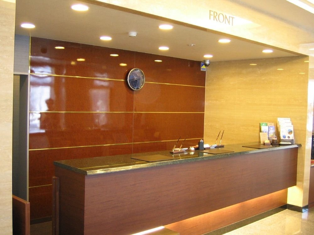 Hotel Route Inn Shinjyo Ekimae 2