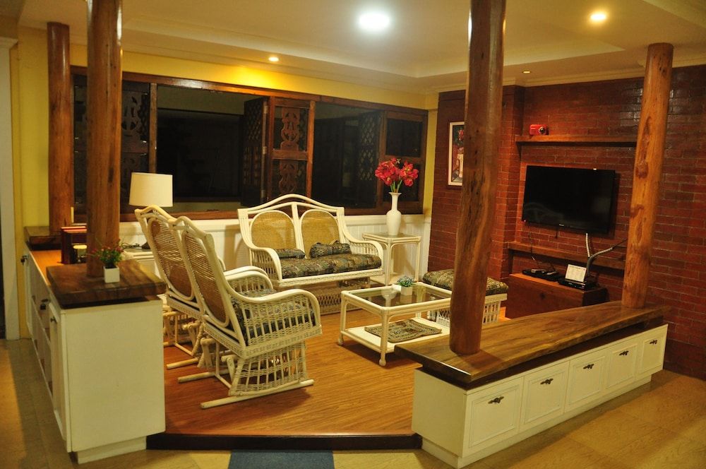 Casa Verde Hotel & Events Center 2