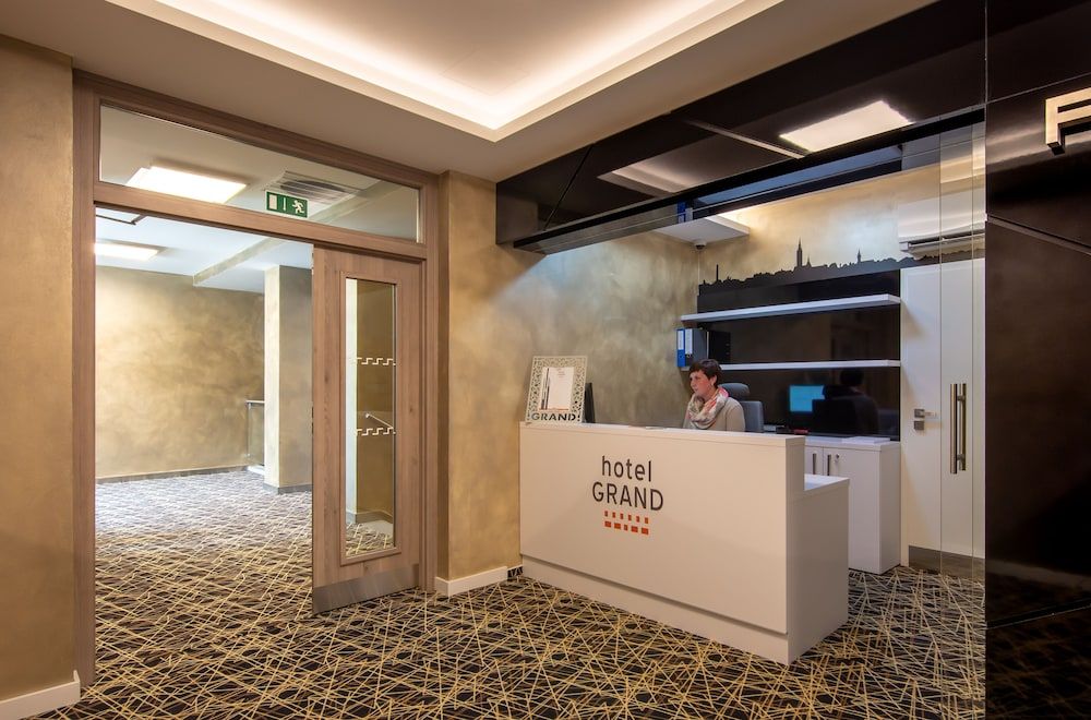 Hotel GRAND 2