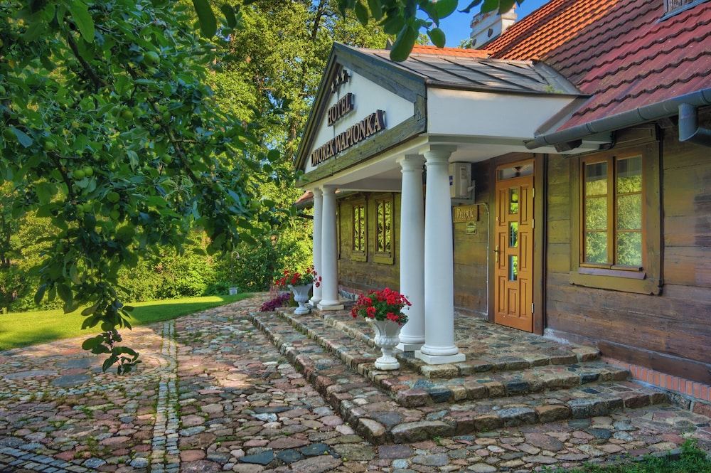 Hotel Dworek Wapionka 2