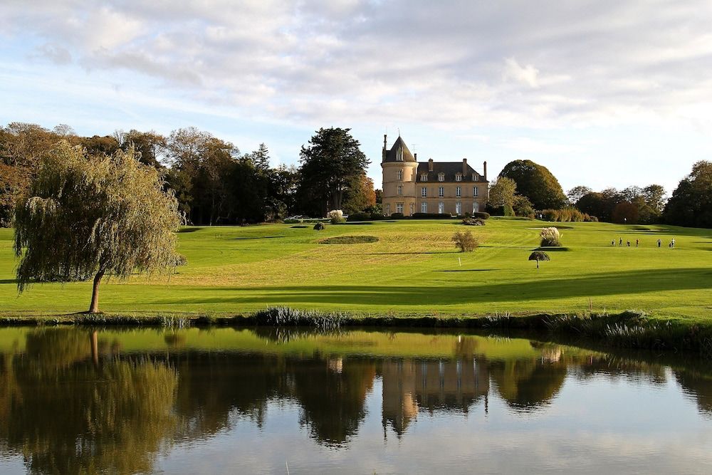 Mathieu Kergourlay Hôtel de Boisgelin 4 estrelas em Pléhédel