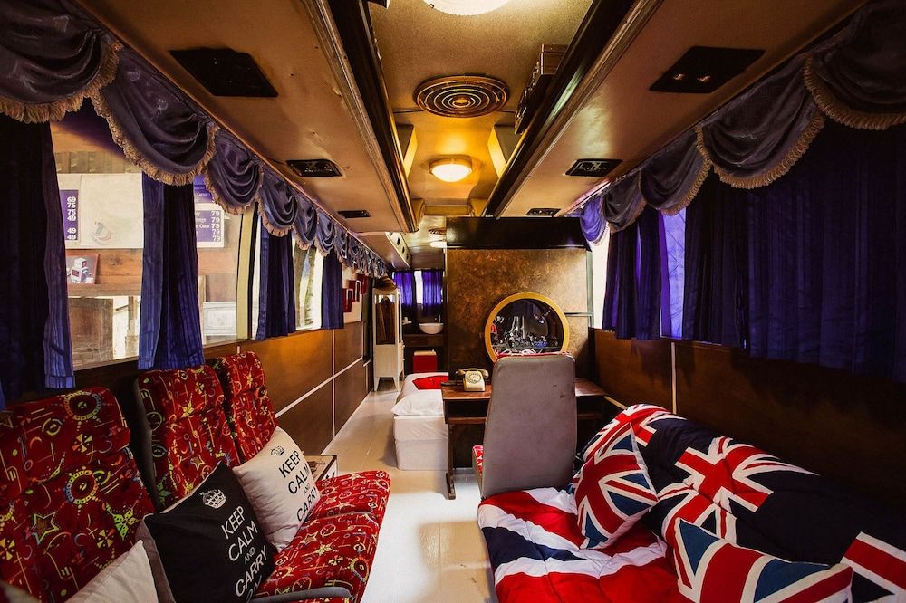 The Antique Riverside 3