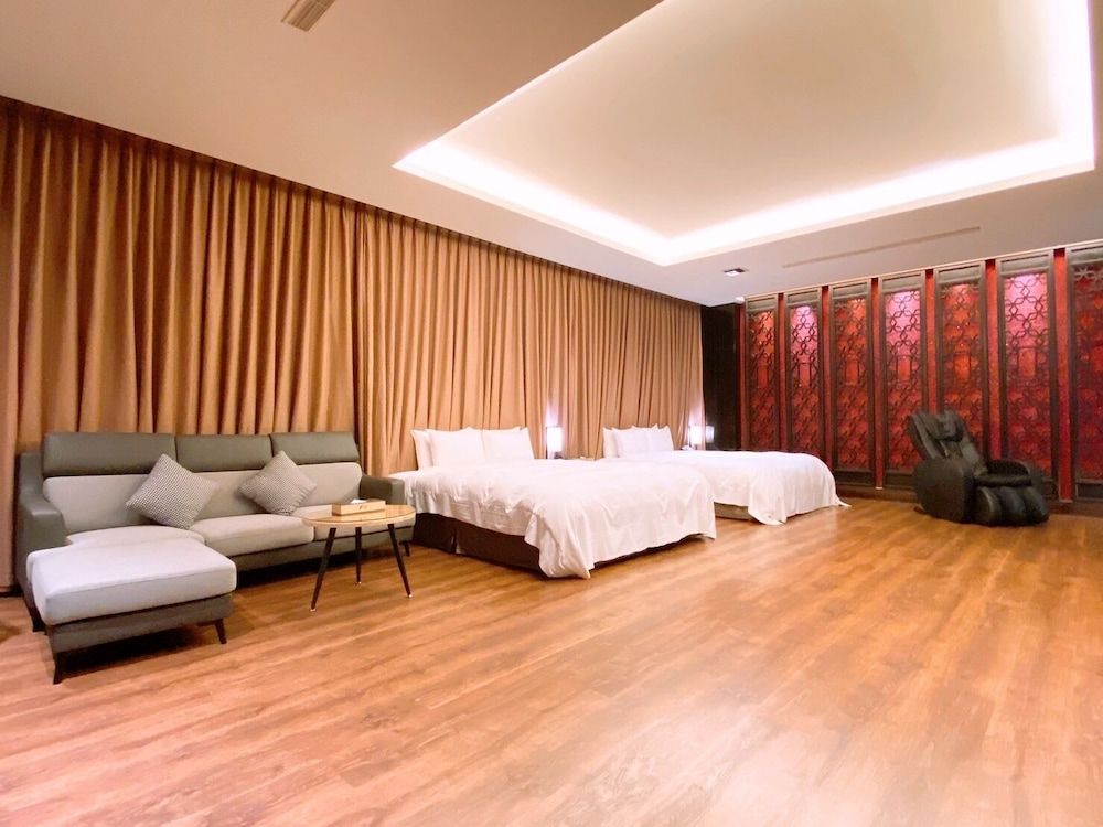 Orient Luxury Villa Motel 2