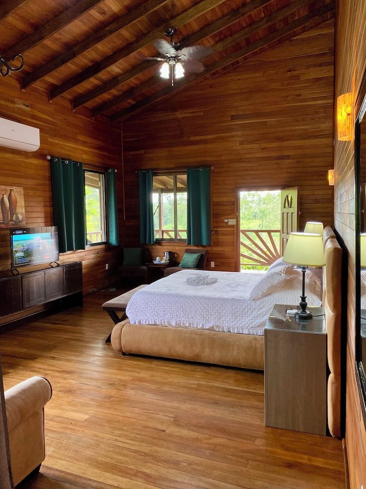 Dream Valley Belize 4 estrelas em Teakettle Village