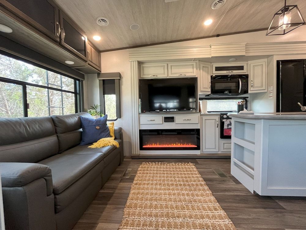 The Alexander at Creek Road -1 estrelas em Dripping Springs