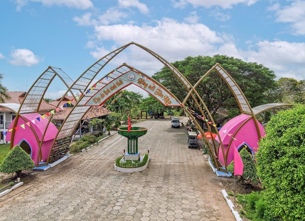 Lang Noi Tan Lap Hotel 2 estrelas em Mộc Hóa