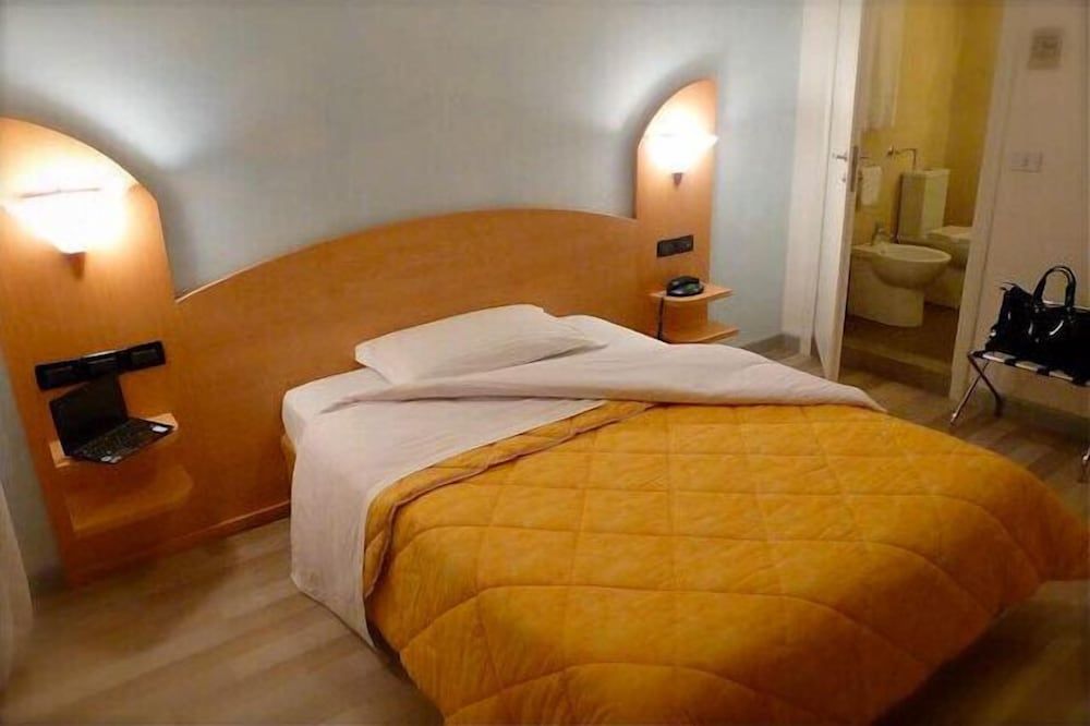 Hotel Mirella & Ristorante Don Bacco 3 estrelas em Orsago