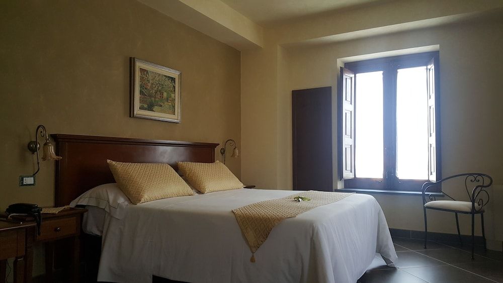 Antico Borgo Petralia 3