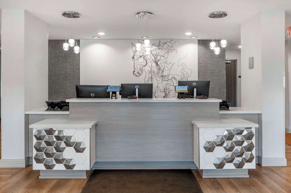 Comfort Inn & Suites Clarksville 2