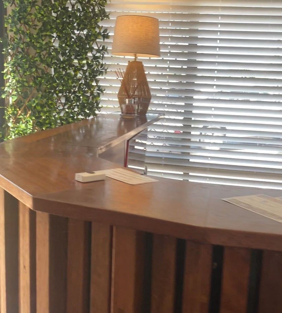 Beachmere Palms Motel 2