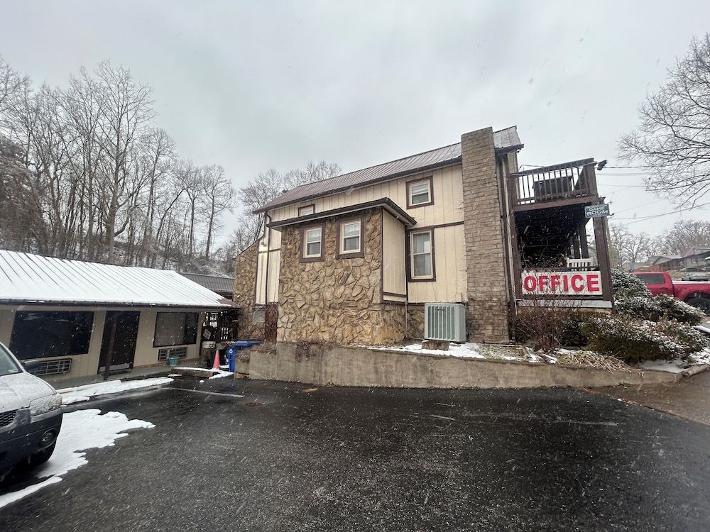 Big South Fork Trail Lodge Stearns 3