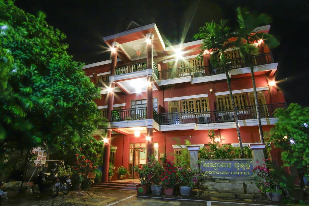 Botoum Hotel 2 estrelas em Sisophon