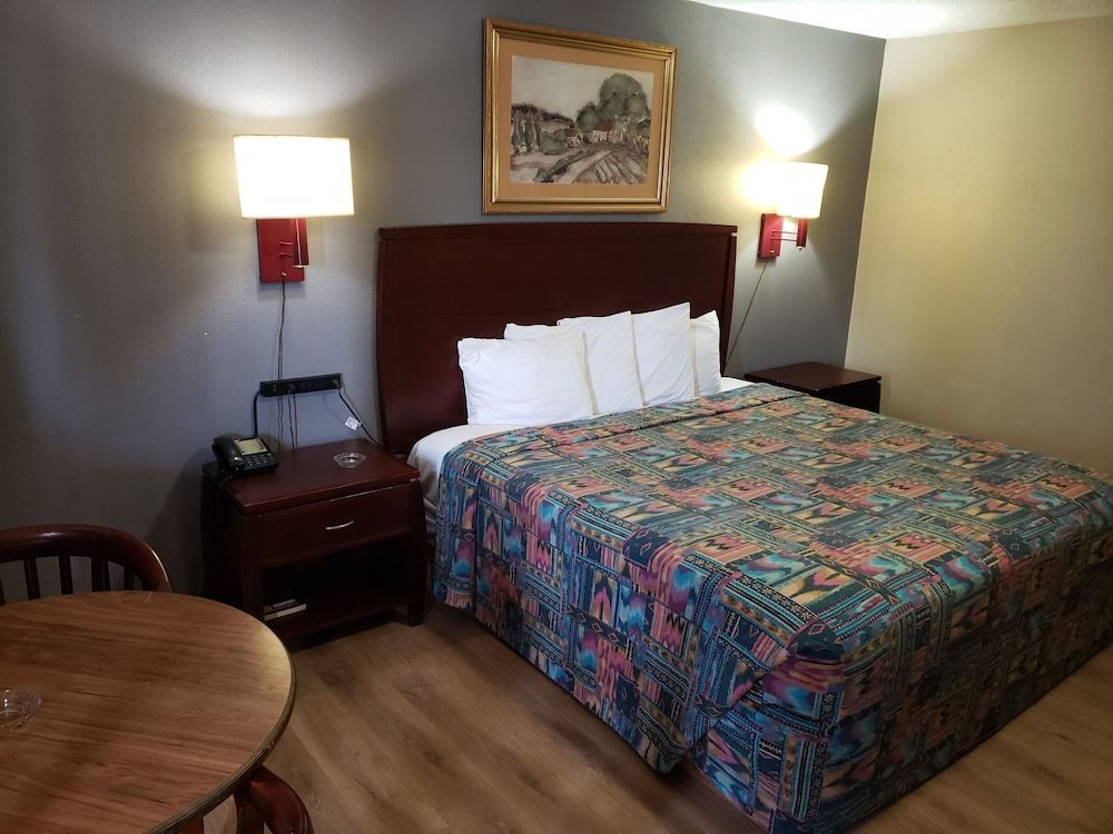 River Heights Motel 3