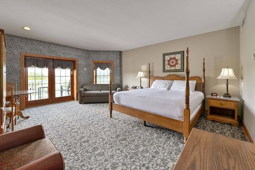 Carlisle Inn Sugarcreek 3