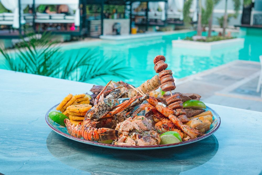 Hotel Rancho Guacamayos 2