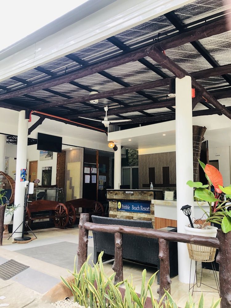 Santander Pebbles Beach Resort 2