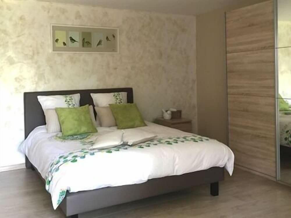 Clos de la Colombe 2