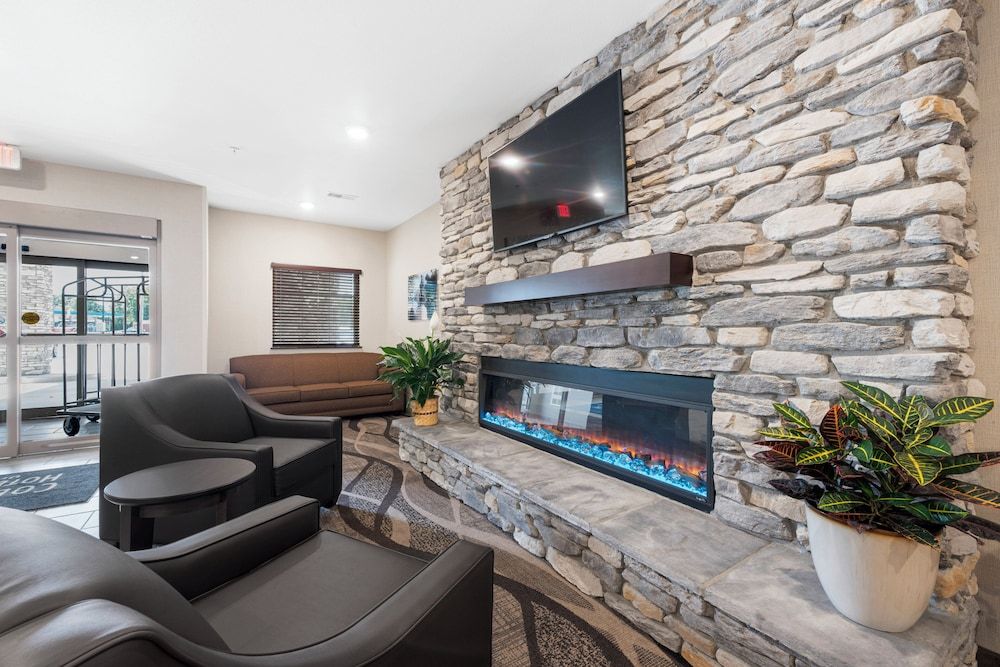 Cobblestone Hotel & Suites - Urbana 2