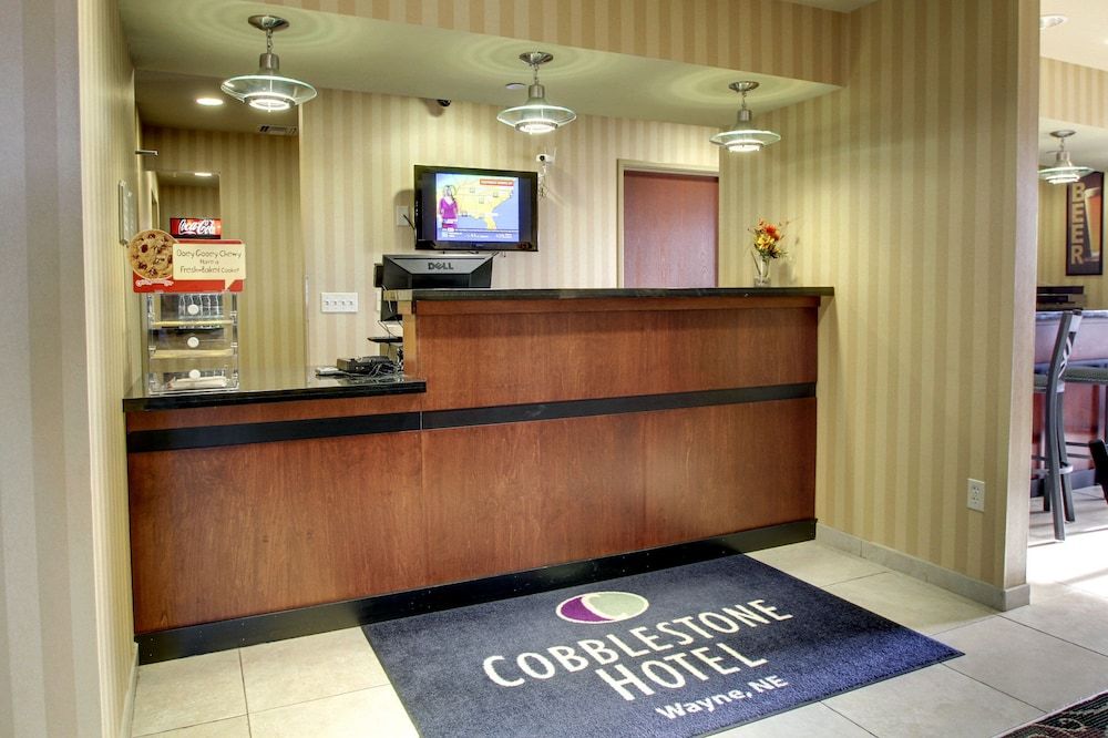Cobblestone Hotel & Suites - Wayne 3