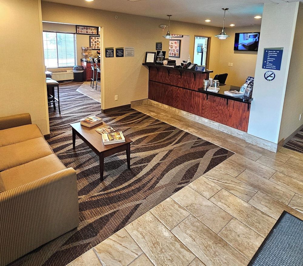 Cobblestone Inn & Suites - Clintonville 3