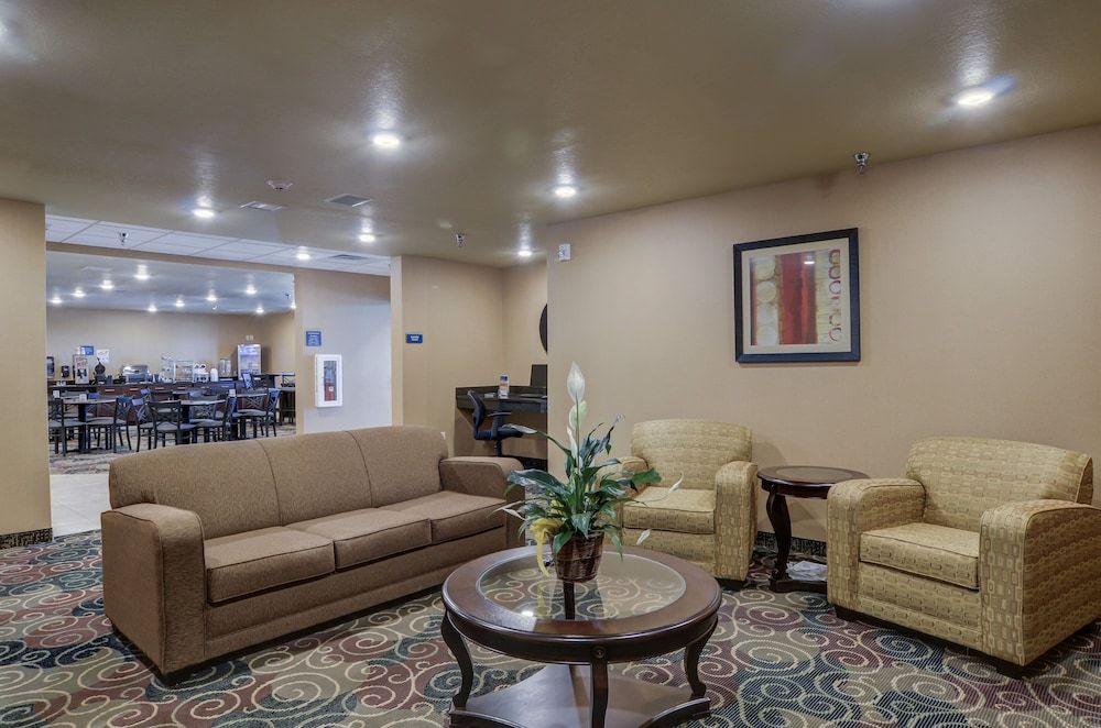 Cobblestone Inn & Suites - Kersey 3