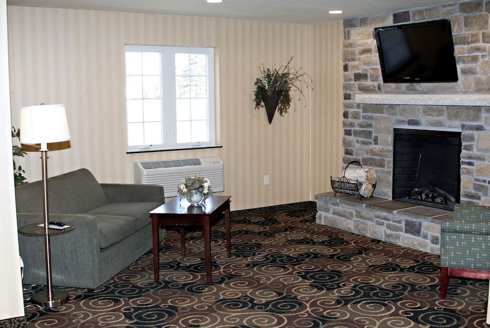 Cobblestone Inn & Suites - Langdon 2