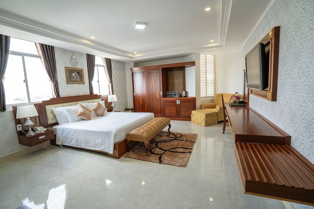 Duc Long Gia Lai Hotels & Apartment 3 estrelas em Plây Ku