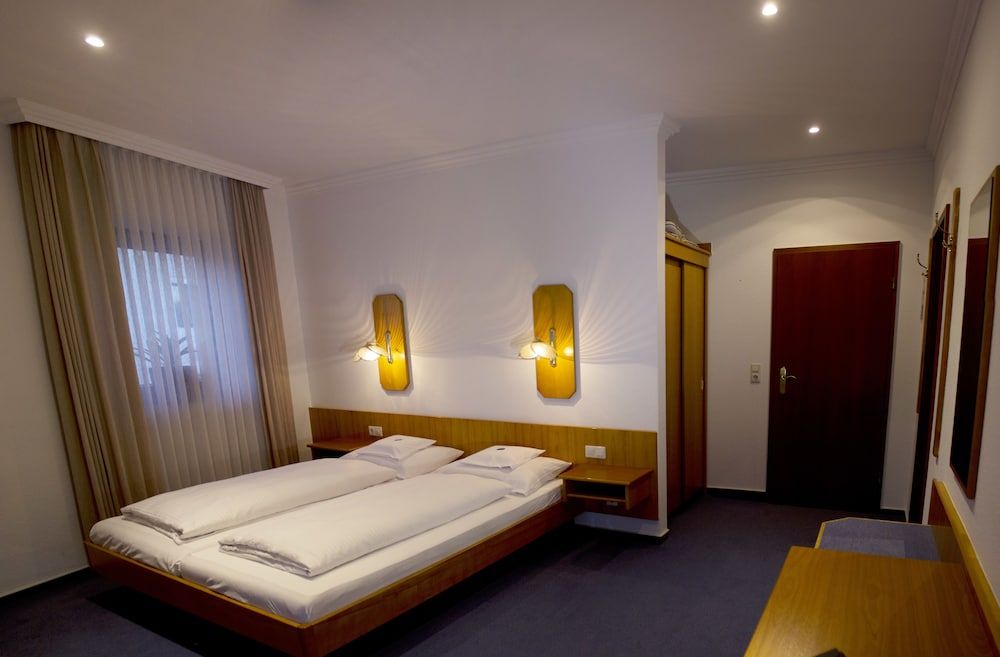 Landhotel Gasthof Zur Krone 3