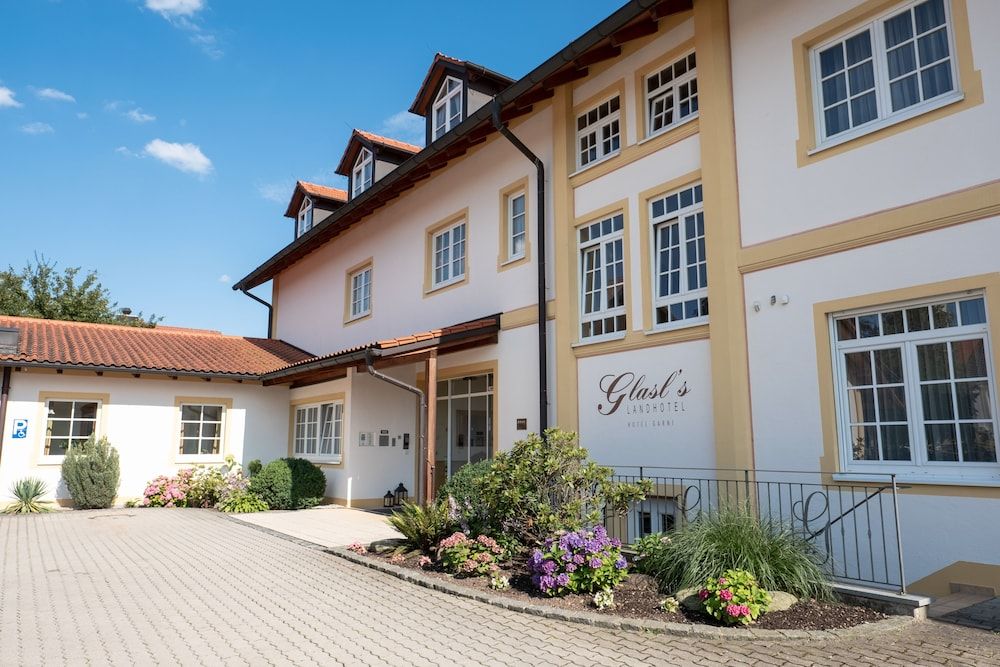 Glasl's Landhotel 4 estrelas em Zorneding