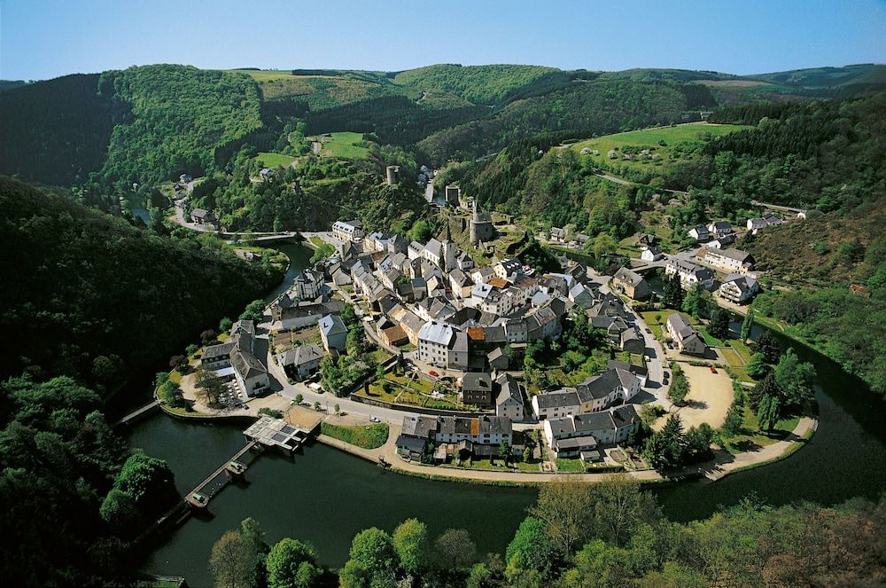 Gourmet & Relax Hotel De La Sure 4 étoiles à Esch-sur-Sûre