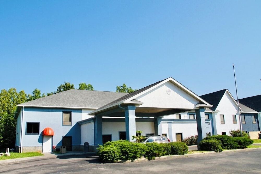 Grand Vista Hotel and Suites 2 estrelas em Vonore