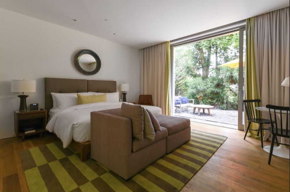 Topping Rose House 3