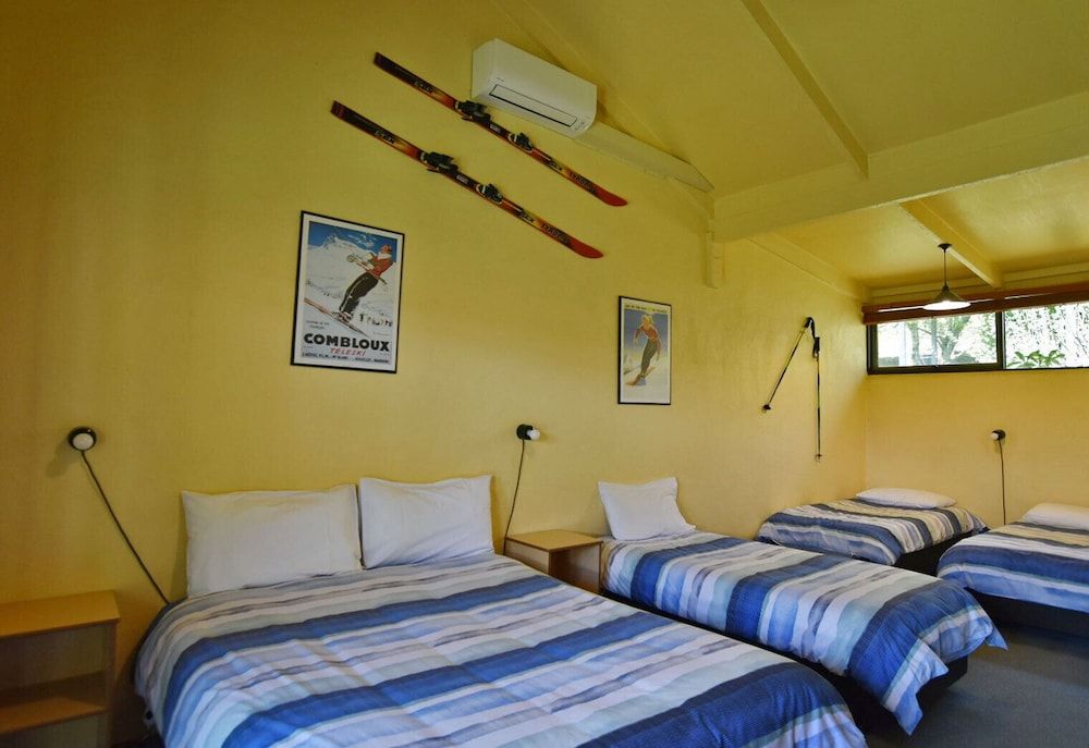 Harrietville Hotel Motel 2