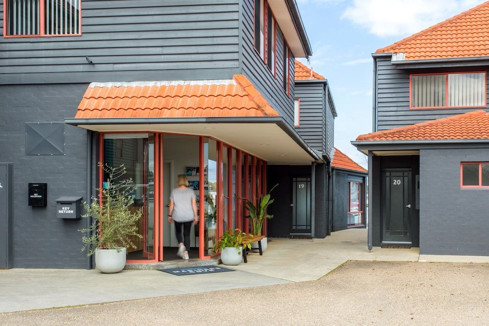 Mariners Cove at Paynesville Motel & Apartments 2