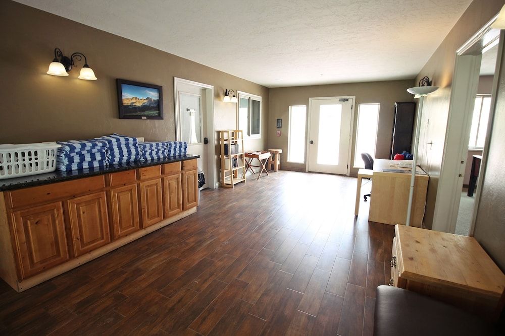 Hidden Canyon Retreat 2