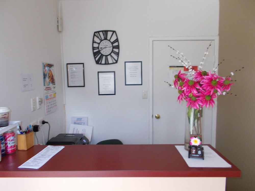 Park House Motor Inn 2