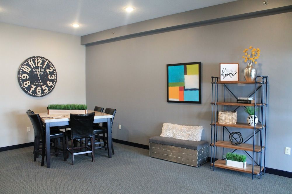 Brookstone Lodge & Suites 3