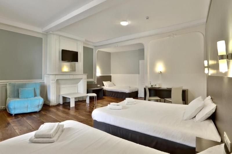 Logis Auberge Dupuytren 2