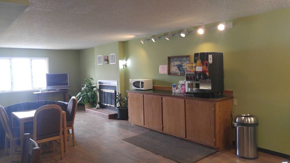 Harbor Lights Lodge 2