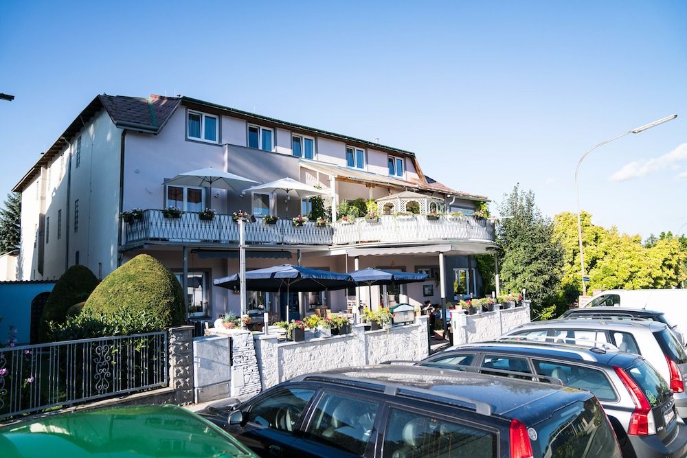 Pension & Restaurant La Amalia 3 estrellas en Bad Sauerbrunn