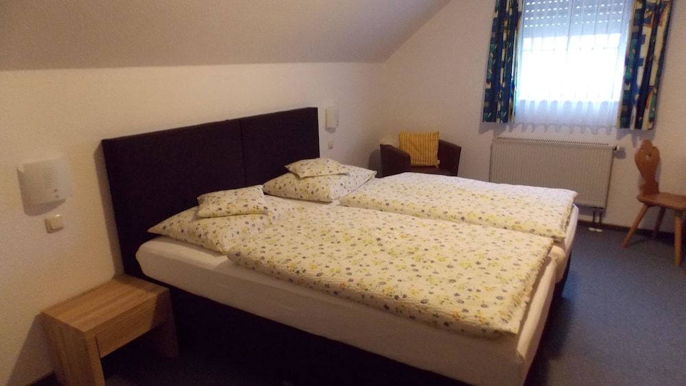 Gasthaus Pension Rezatgrund 3