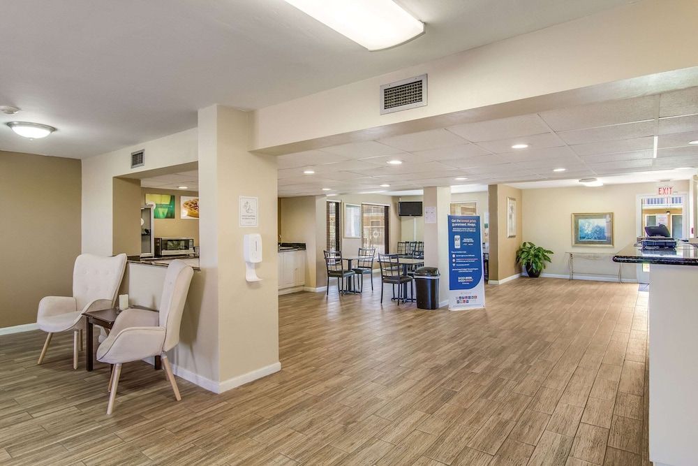Suburban Extended Stay Hotel Kingsland 2