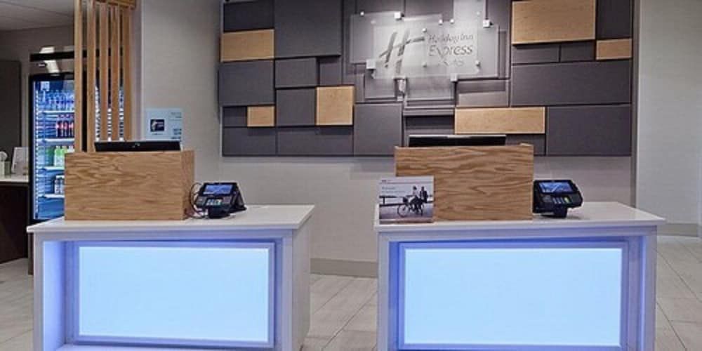 Holiday Inn Express & Suites Griffin 2