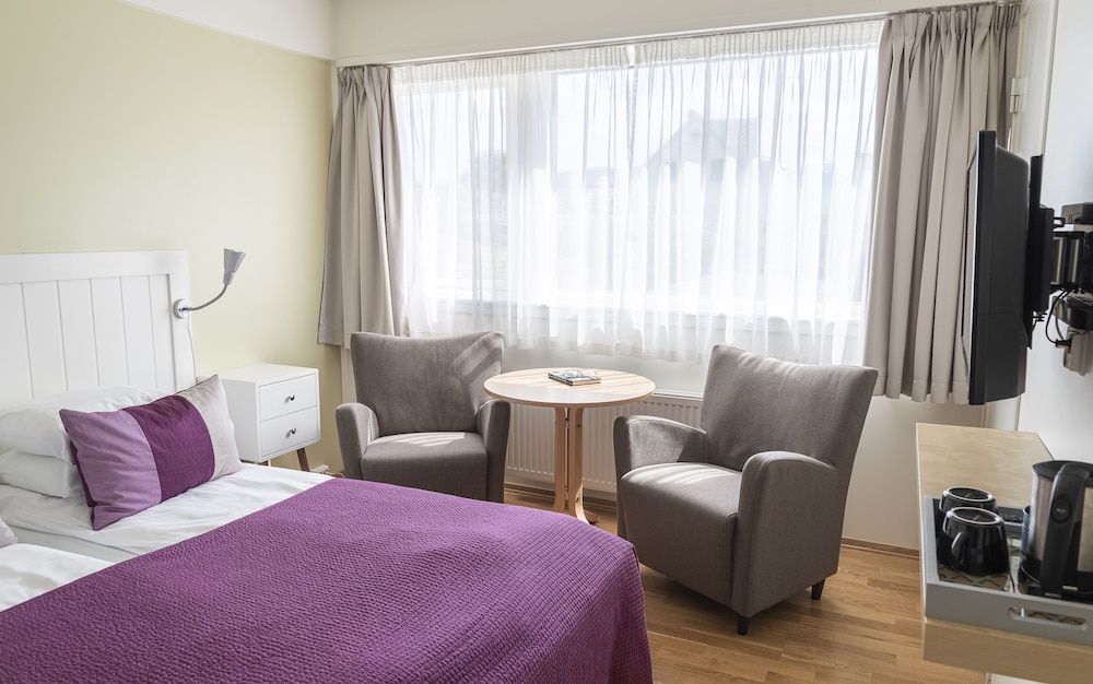 Lavik Fjord Hotell 3