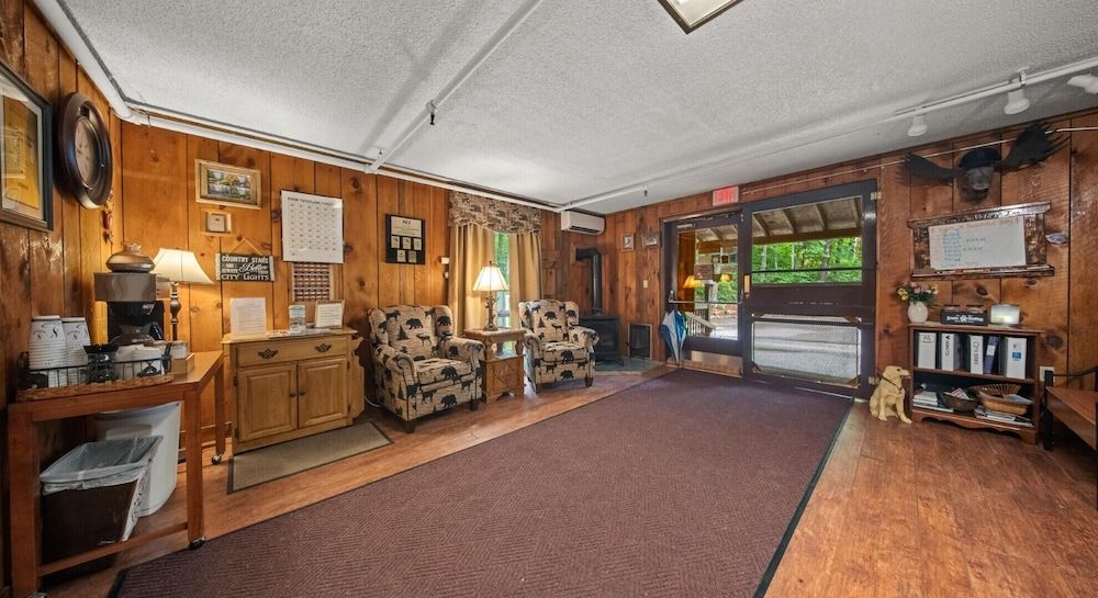 Evergreen Valley Inn by Coolvacay 3