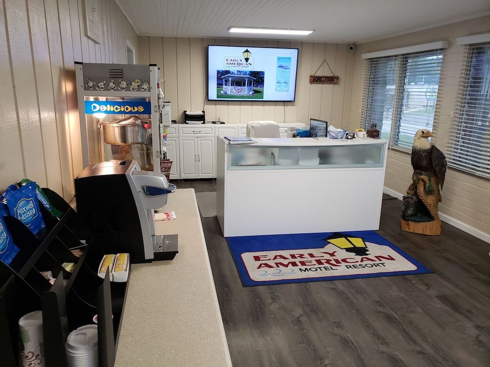 Early American Motel 2