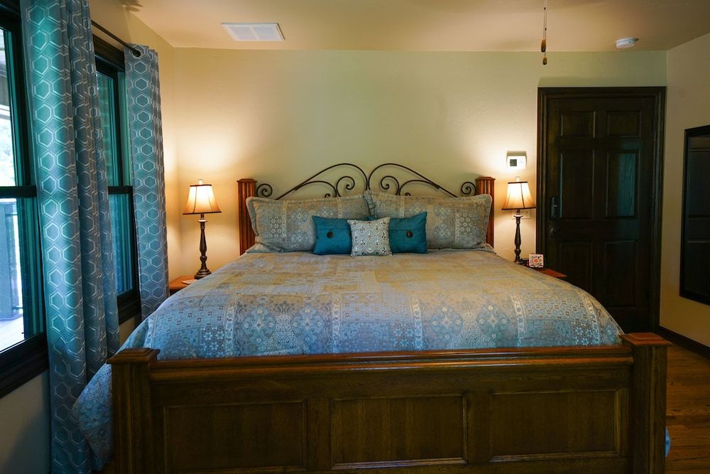 Hidden Meadows Bed And Breakfast 3