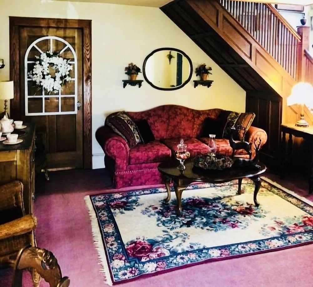 The Bella Ella B&B 3